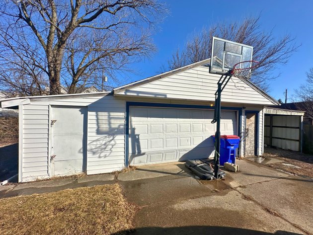 Image for Minimum Bid $80,000 1539 Holloway Rd. Holland, OH 43528