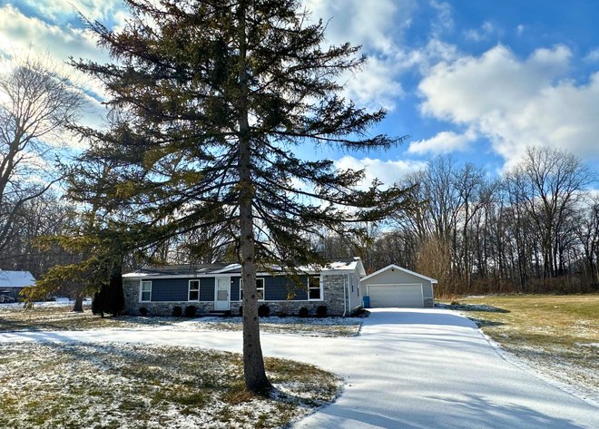 Image for 3009 Elmwood Dr. Sylvania, OH 43560 2.75+ Acres!