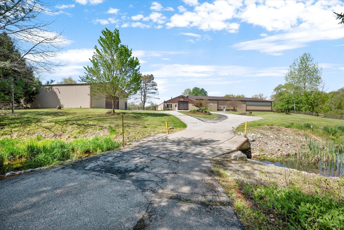 Image for Online Auction 16+ Acre Horse Farm 5691 County Rd. 1-2 Swanton, OH 43558