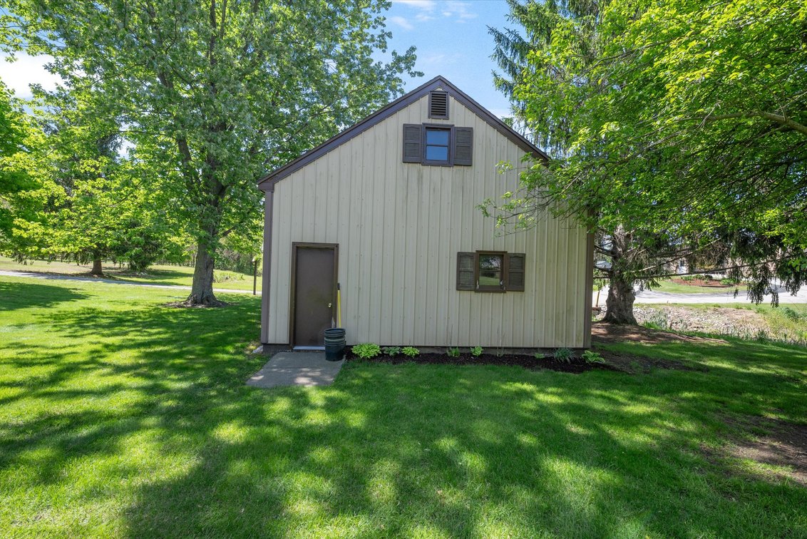 Image for Online Auction 16+ Acre Horse Farm 5691 County Rd. 1-2 Swanton, OH 43558