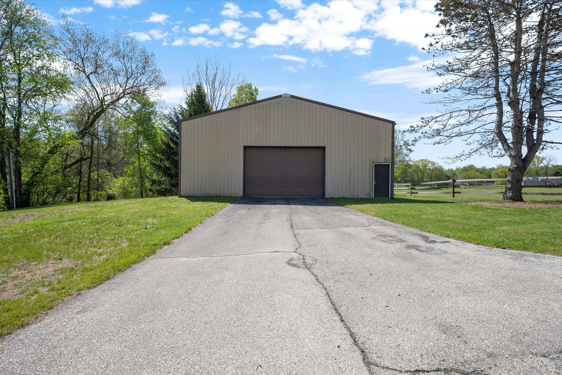 Image for Online Auction 16+ Acre Horse Farm 5691 County Rd. 1-2 Swanton, OH 43558