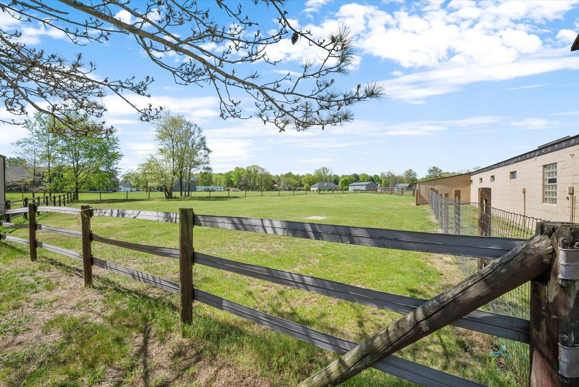 Image for Online Auction 16+ Acre Horse Farm 5691 County Rd. 1-2 Swanton, OH 43558