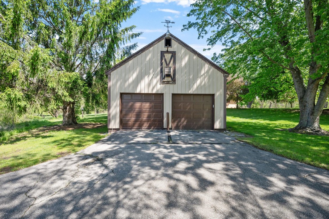 Image for Online Auction 16+ Acre Horse Farm 5691 County Rd. 1-2 Swanton, OH 43558