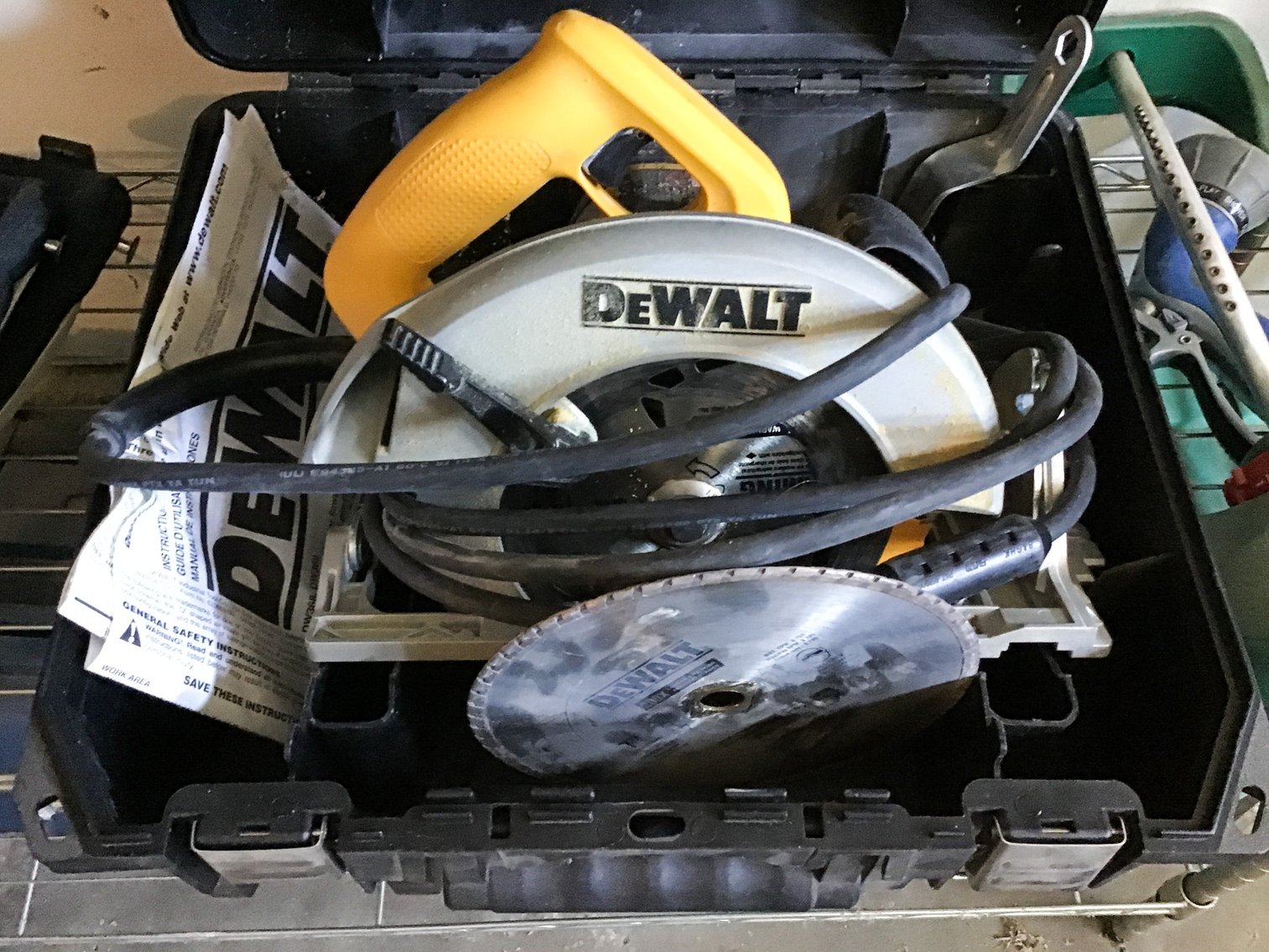 Image for Tools, Décor, Coins & Designer Finds Auction