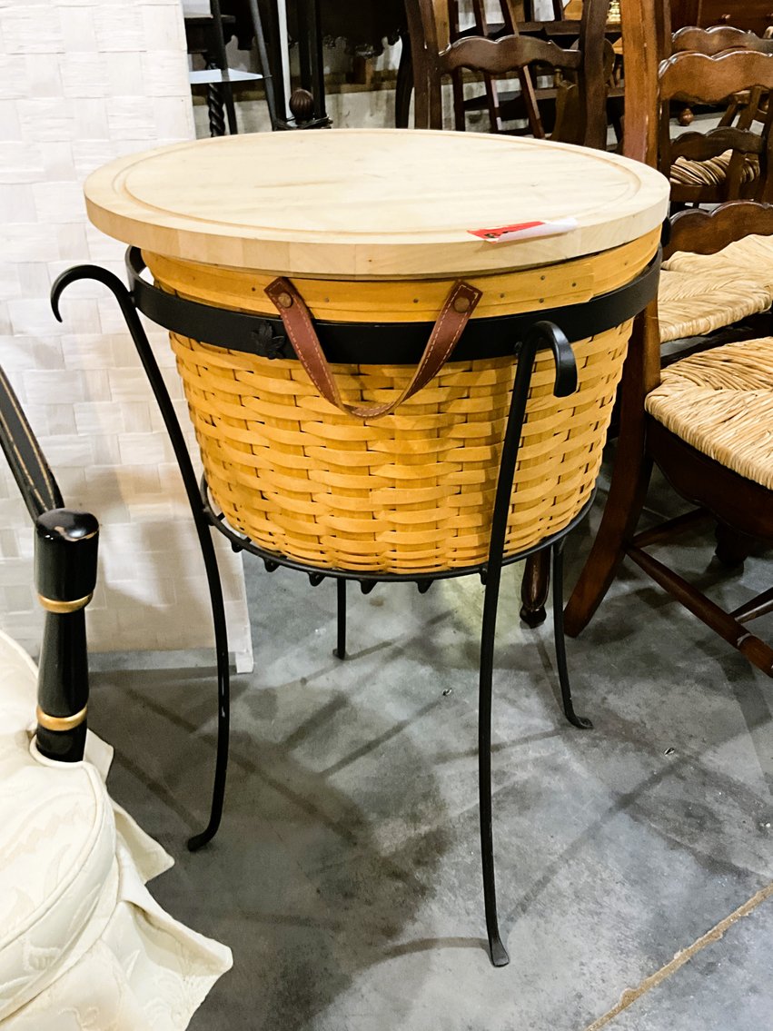 Image for The Homestead Auction: Furniture, Decor & More