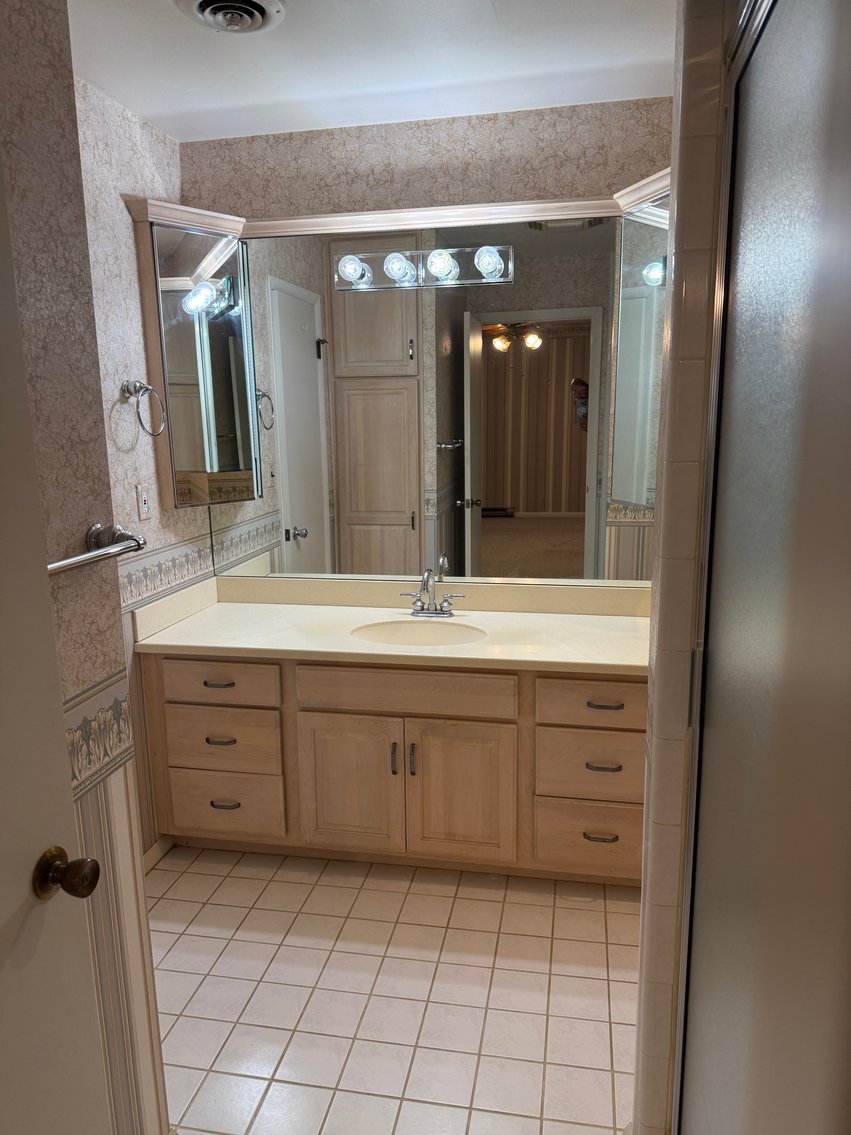 Image for Trustee's Real Estate Auction