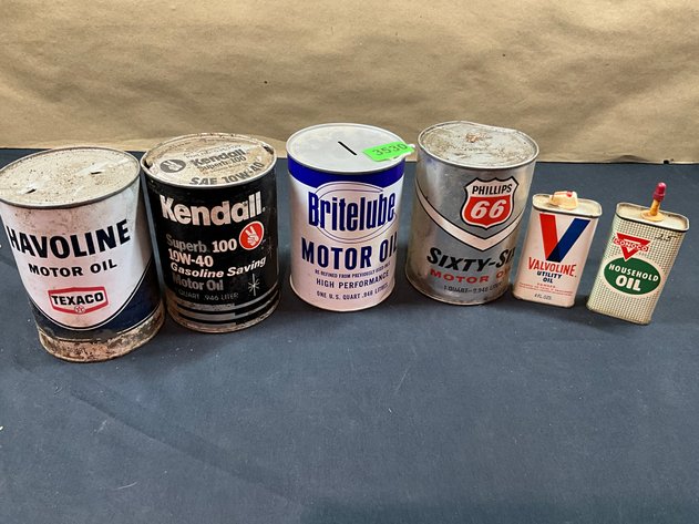 Image for Vintage Vibes Auction: Pyrex, Frankoma, Vintage Treasures & More