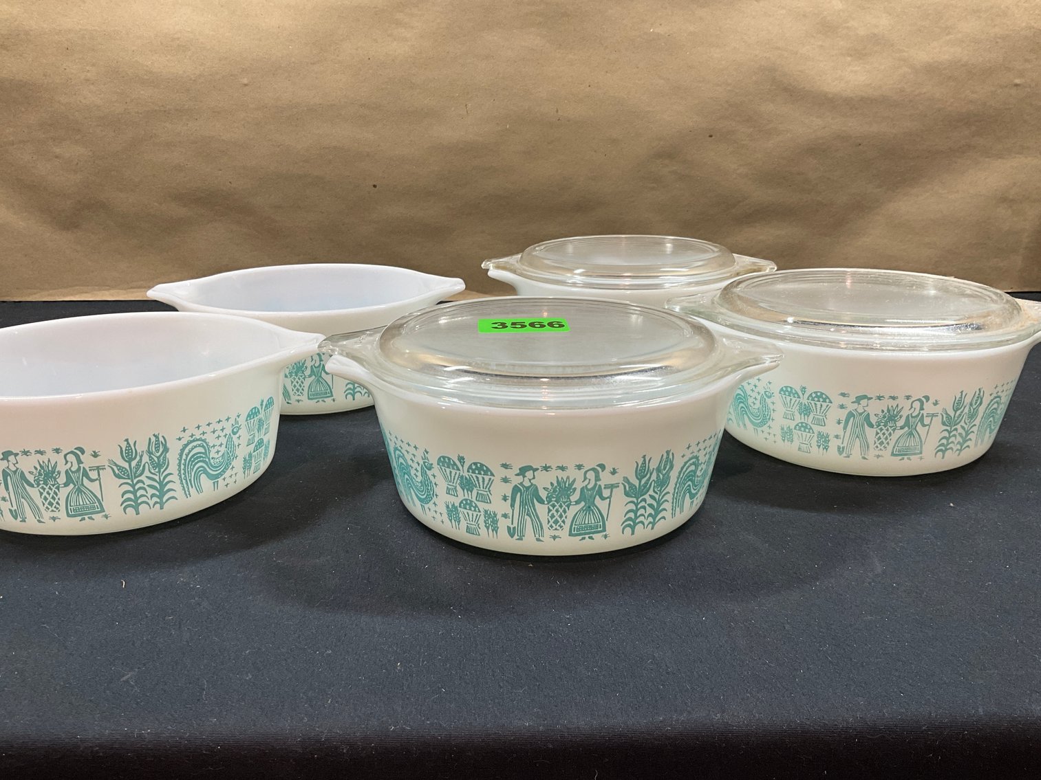 Image for Vintage Vibes Auction: Pyrex, Frankoma, Vintage Treasures & More