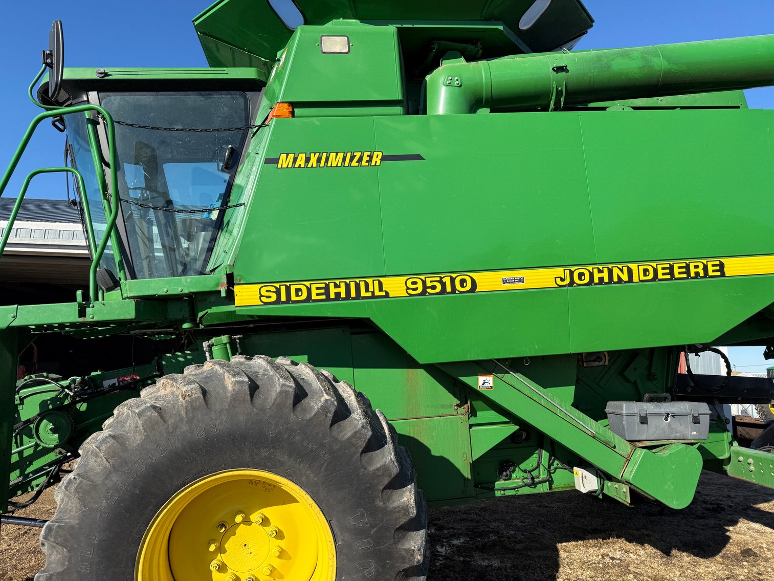Image for Country Estate Farm Auction: The Alan Hoeger Estate Farm Machinery Auction