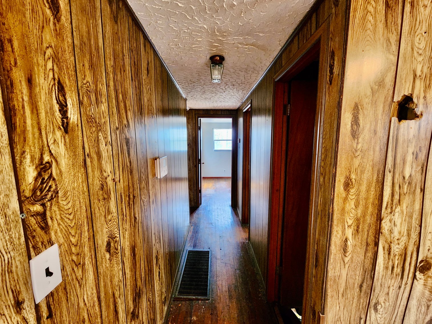 Image for 3 BR/1.5 BA Home w/Basement on .50 +/- Acres in Bland, VA--SELLING to the HIGHEST BIDDER via ONLINE ONLY BIDDING!!