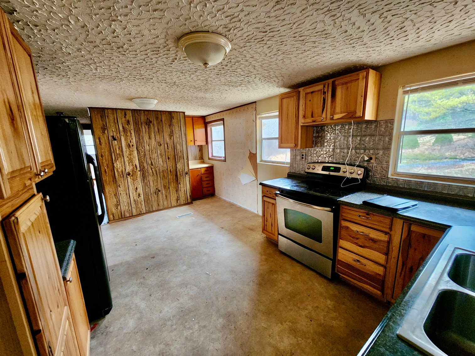 Image for 3 BR/1.5 BA Home w/Basement on .50 +/- Acres in Bland, VA--SELLING to the HIGHEST BIDDER via ONLINE ONLY BIDDING!!