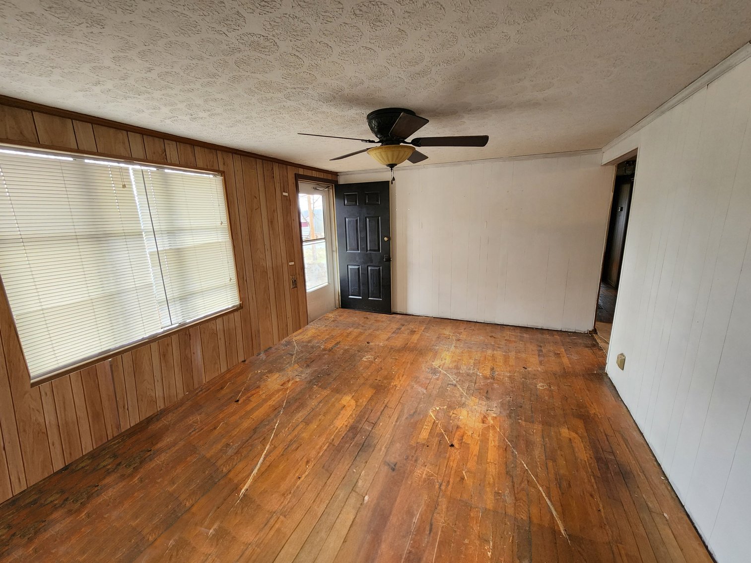 Image for 3 BR/1.5 BA Home w/Basement on .50 +/- Acres in Bland, VA--SELLING to the HIGHEST BIDDER via ONLINE ONLY BIDDING!!