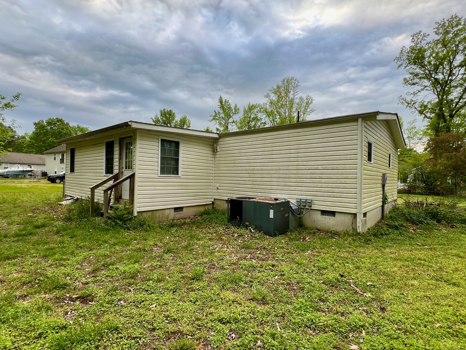 Image for 3 BR/2 BA Mobile Home on .28 +/- Acre Lot in Colonial Beach, VA...Only 1/2 Mile From the Water--SELLING to the HIGHEST BIDDER via ONLINE ONLY BIDDING!!