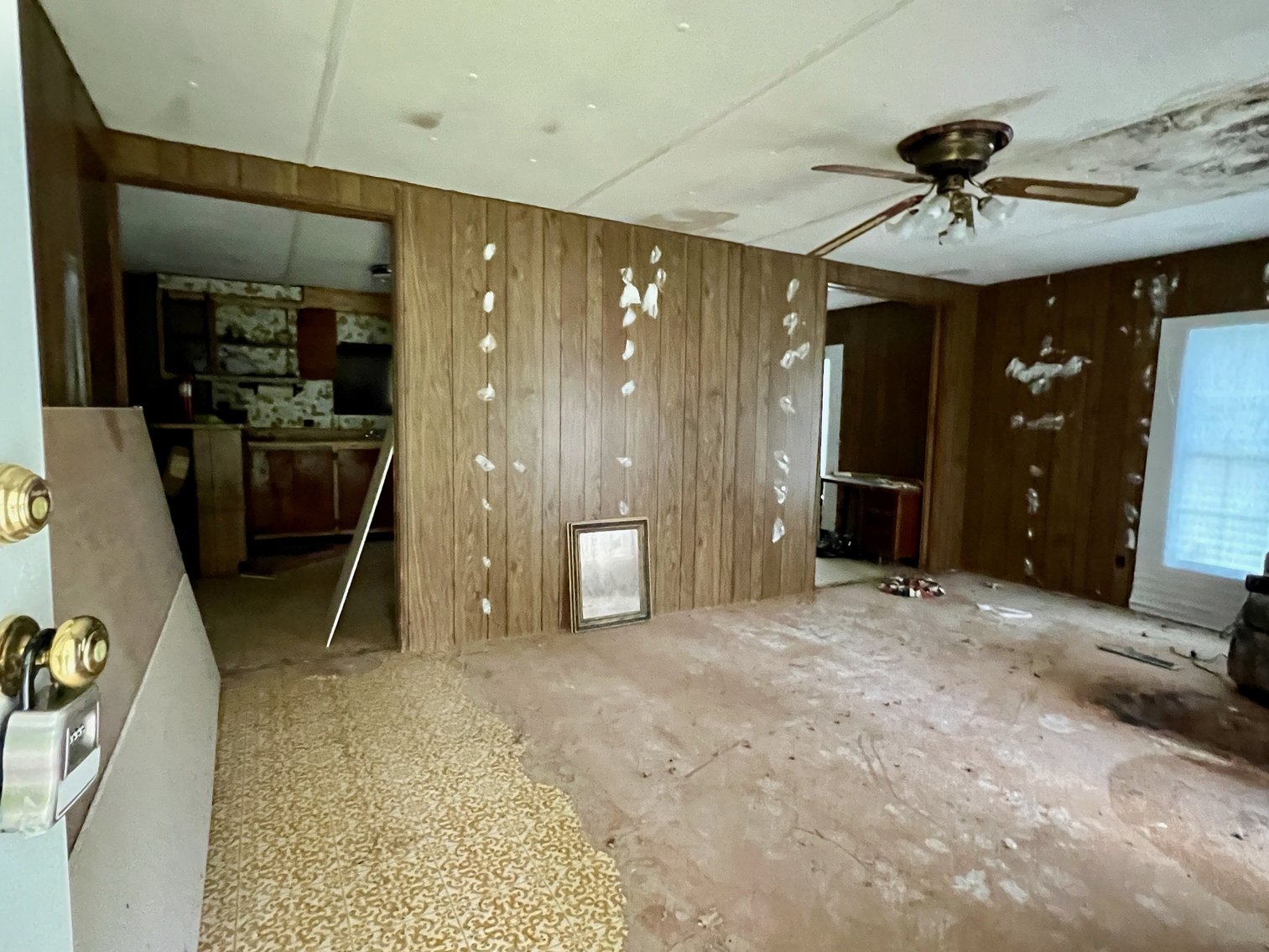 Image for 3 BR/2 BA Mobile Home on .28 +/- Acre Lot in Colonial Beach, VA...Only 1/2 Mile From the Water--SELLING to the HIGHEST BIDDER via ONLINE ONLY BIDDING!!