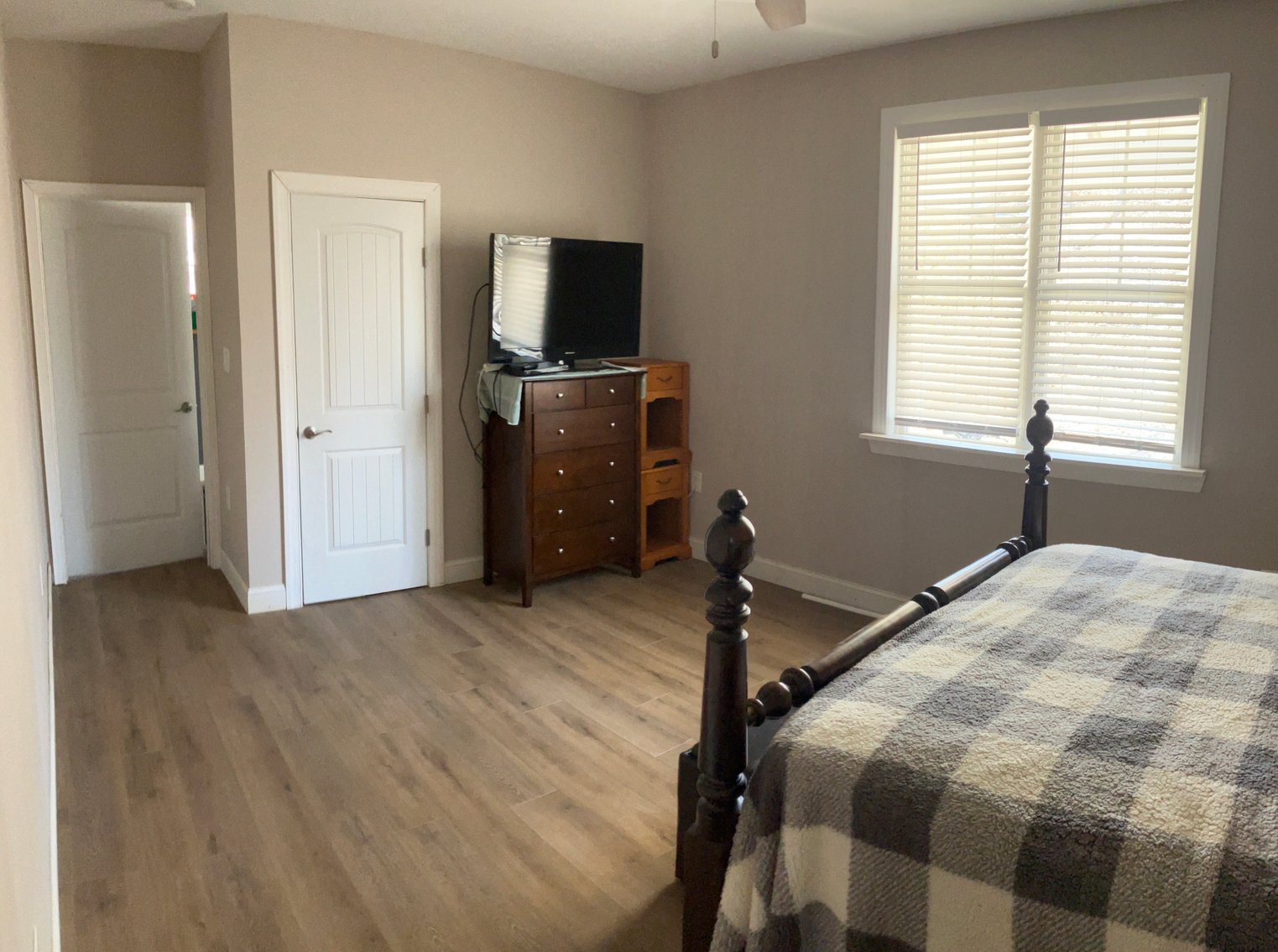 Image for 3 BR/3.5 BA Water View Home in the Smith Mountain Lake Community of Mountain View Shores--ONLINE ONLY BIDDING!!