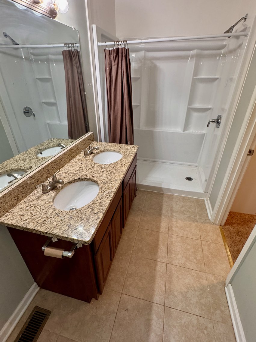 Image for 3 BR/2 BA Home w/Walk-Out Basement & Large Detached 2 Bay Garage/Shop on 5 +/- Acres in Bowling Green, VA--ONLINE ONLY BIDDING!!