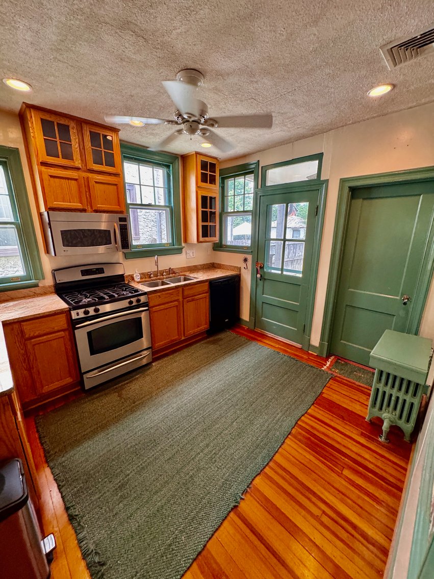 Image for 3 BR/1 BA Home w/Spacious Fenced Back Yard in the Bellevue Neighborhood of Downtown Richmond, VA--ONLINE ONLY BIDDING!!