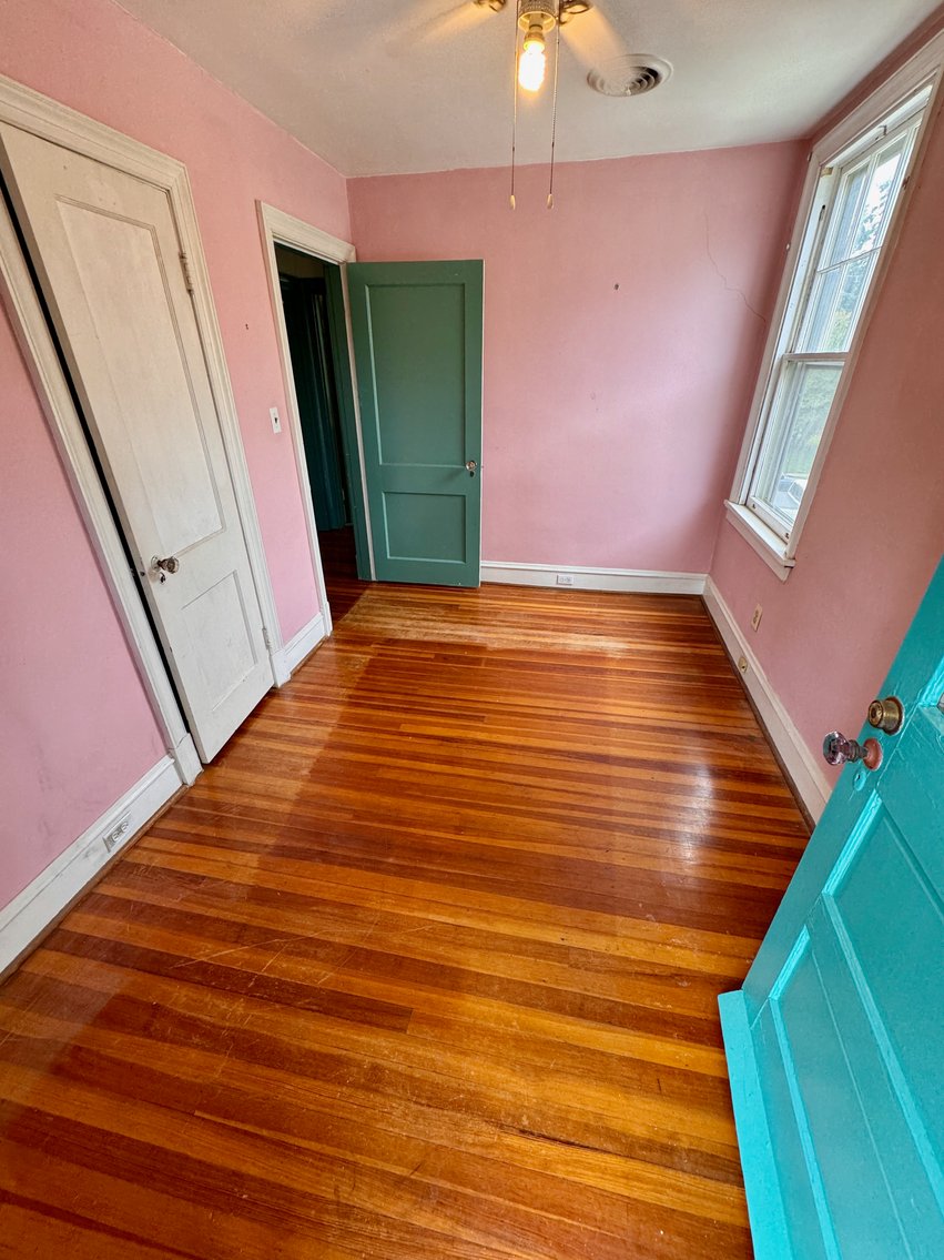 Image for 3 BR/1 BA Home w/Spacious Fenced Back Yard in the Bellevue Neighborhood of Downtown Richmond, VA--ONLINE ONLY BIDDING!!