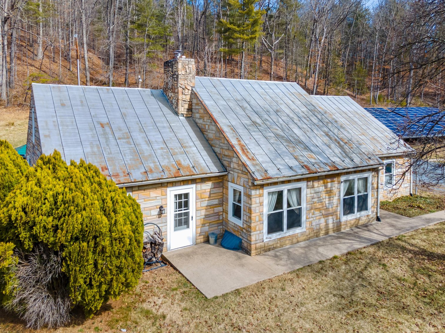 Image for Commercial Building/Restaurant & 3 BR/3 BA Stone Home w/550' +/- of road frontage on 2.8 +/- Acres in the Shenandoah Valley/Augusta County, VA--SELLING to the HIGHEST BIDDER!!