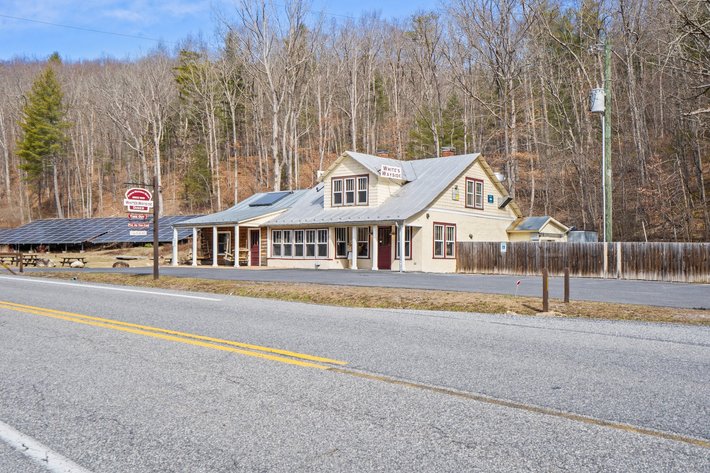 Image for Commercial Building/Restaurant & 3 BR/3 BA Stone Home w/550' +/- of road frontage on 2.8 +/- Acres in the Shenandoah Valley/Augusta County, VA--SELLING to the HIGHEST BIDDER!!