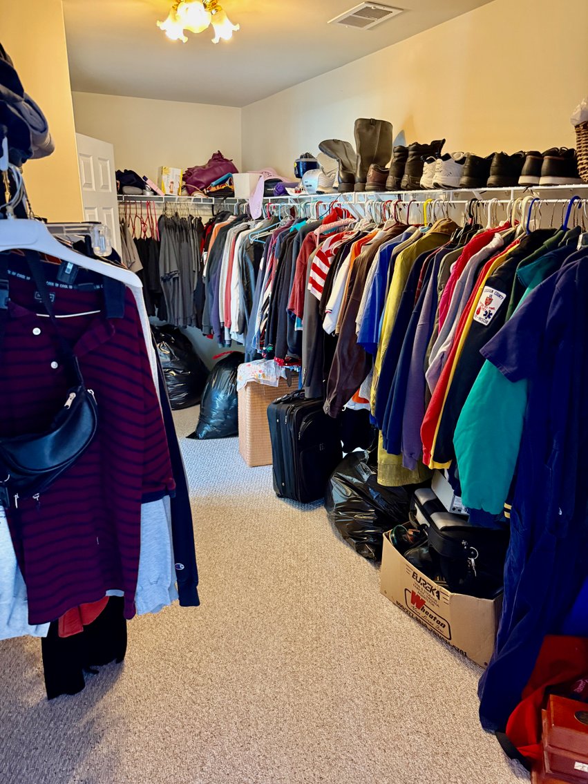 Image for 4 BR/3.5 BA Home on 1.53 +/- Acre Cul-de-Sac Lot in Spruce Hill Estates in Charles Town, WV--SELLING to the HIGHEST BIDDER!!