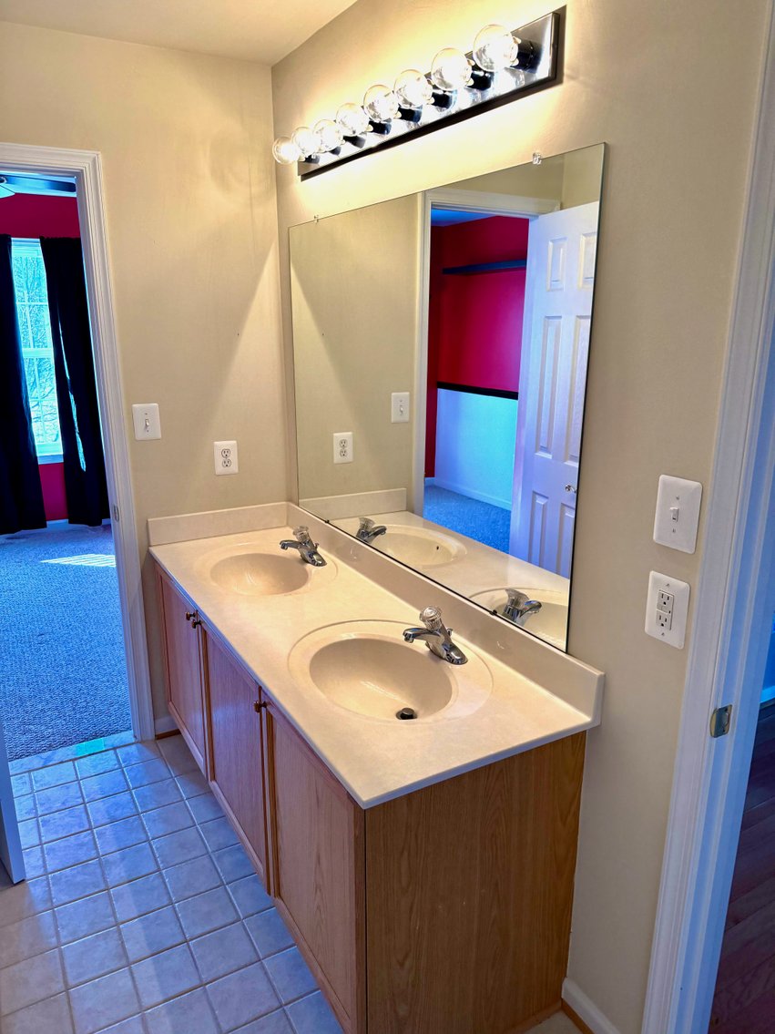 Image for 4 BR/3.5 BA Home on 1.53 +/- Acre Cul-de-Sac Lot in Spruce Hill Estates in Charles Town, WV--SELLING to the HIGHEST BIDDER!!