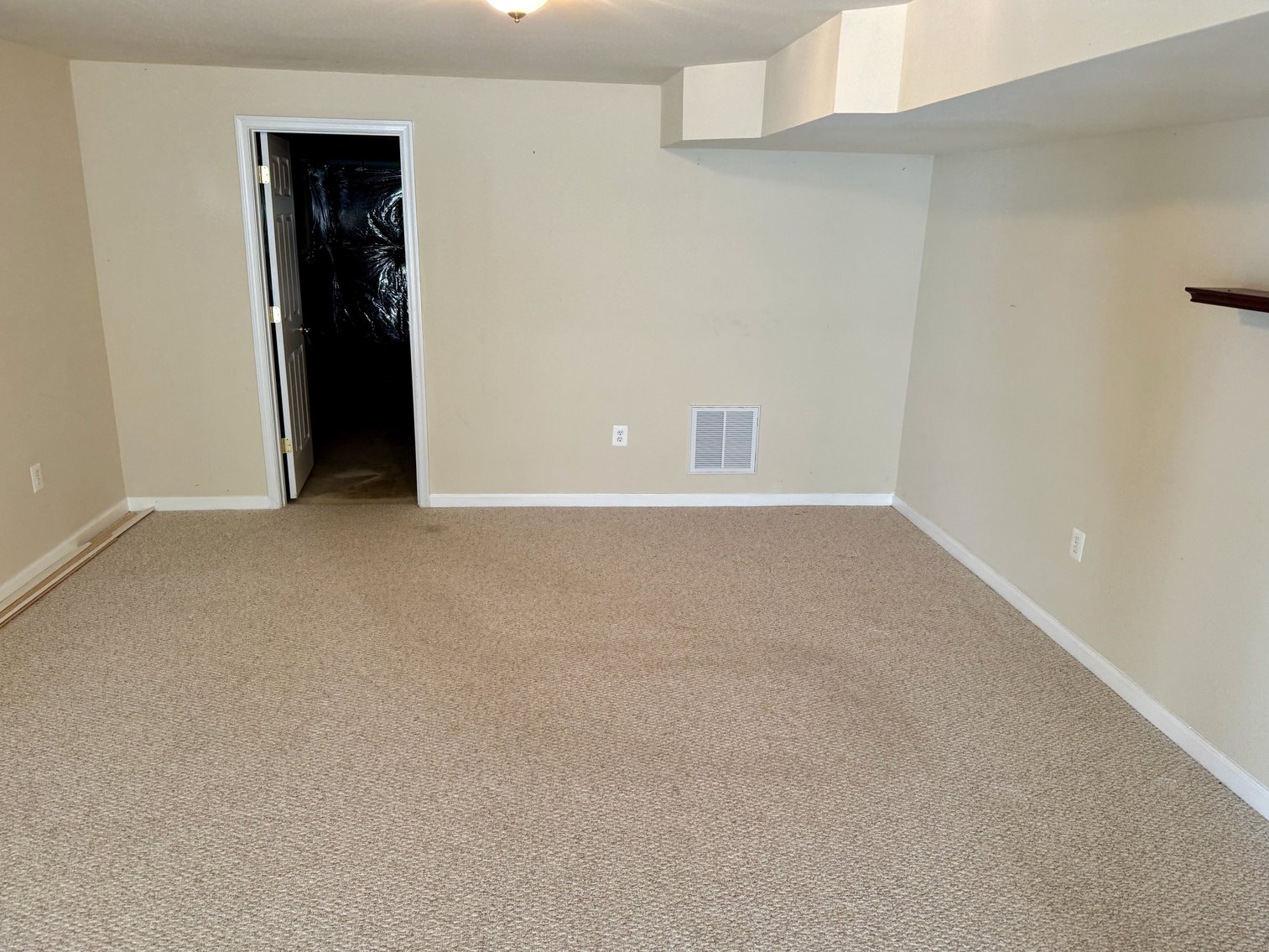 Image for 4 BR/3.5 BA Home on 1.53 +/- Acre Cul-de-Sac Lot in Spruce Hill Estates in Charles Town, WV--SELLING to the HIGHEST BIDDER!!