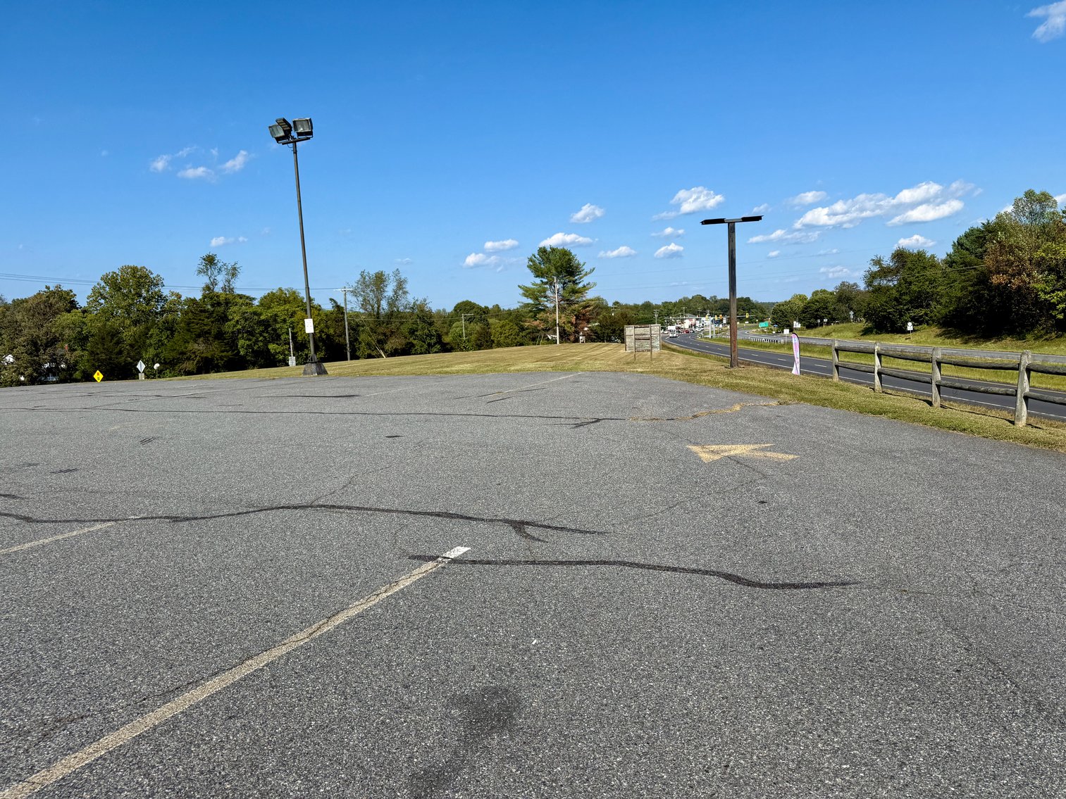 Image for Income Producing Commercial Building on 2.9 +/- Acres Fronting Rt. 29 in Madison County, VA--ONLINE ONLY BIDDING!!