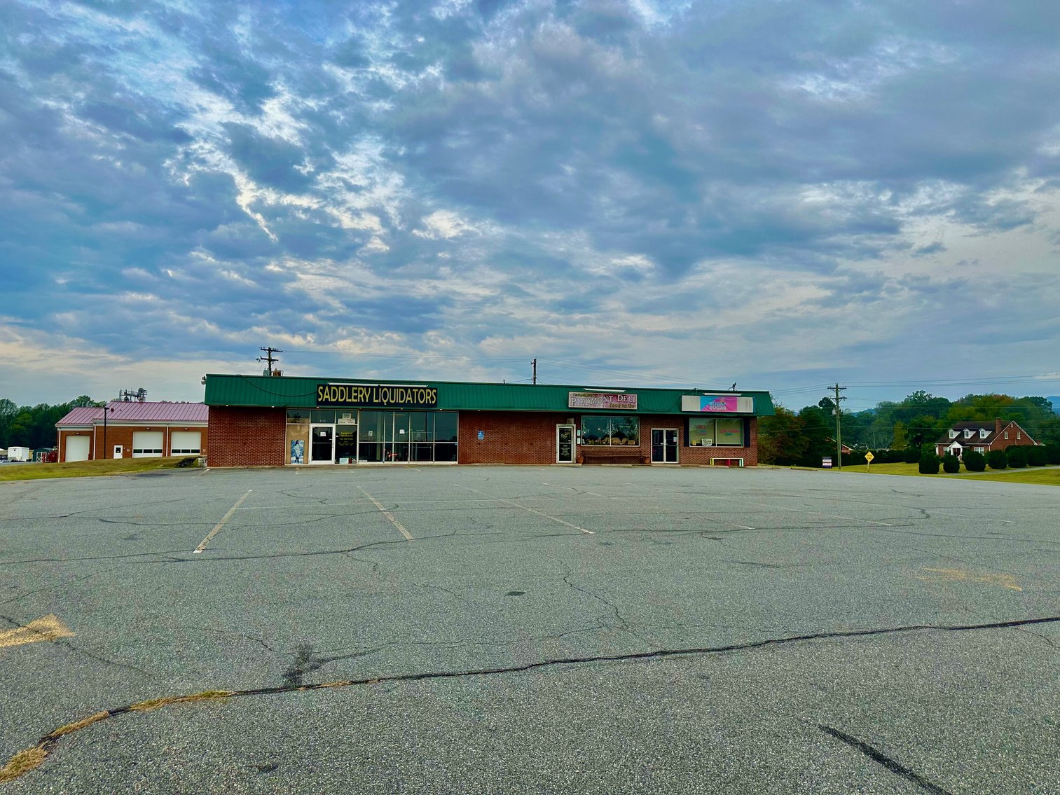Image for Income Producing Commercial Building on 2.9 +/- Acres Fronting Rt. 29 in Madison County, VA--ONLINE ONLY BIDDING!!
