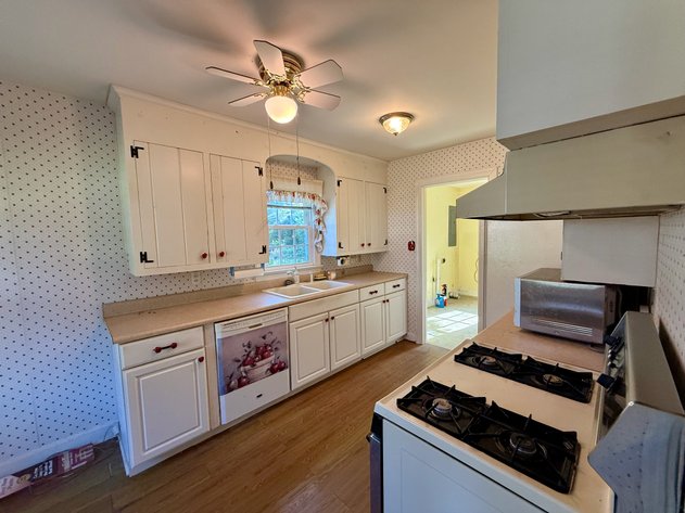 Image for 3 BR/1 BA Home w/Fenced Yard Near Downtown Culpeper, VA--SELLING to the HIGHEST BIDDER via ONLINE ONLY BIDDING!!