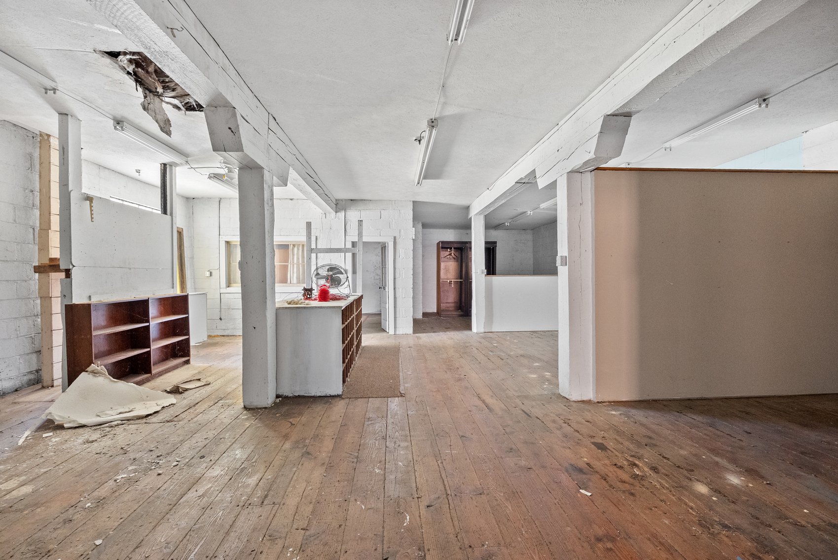 Image for HIGH BID HAS BEEN SUBMITTED FOR BANK APPROVAL: Large Commercial 2 Story Building in Downtown Historic Appomattox, VA--ONLINE ONLY BIDDING