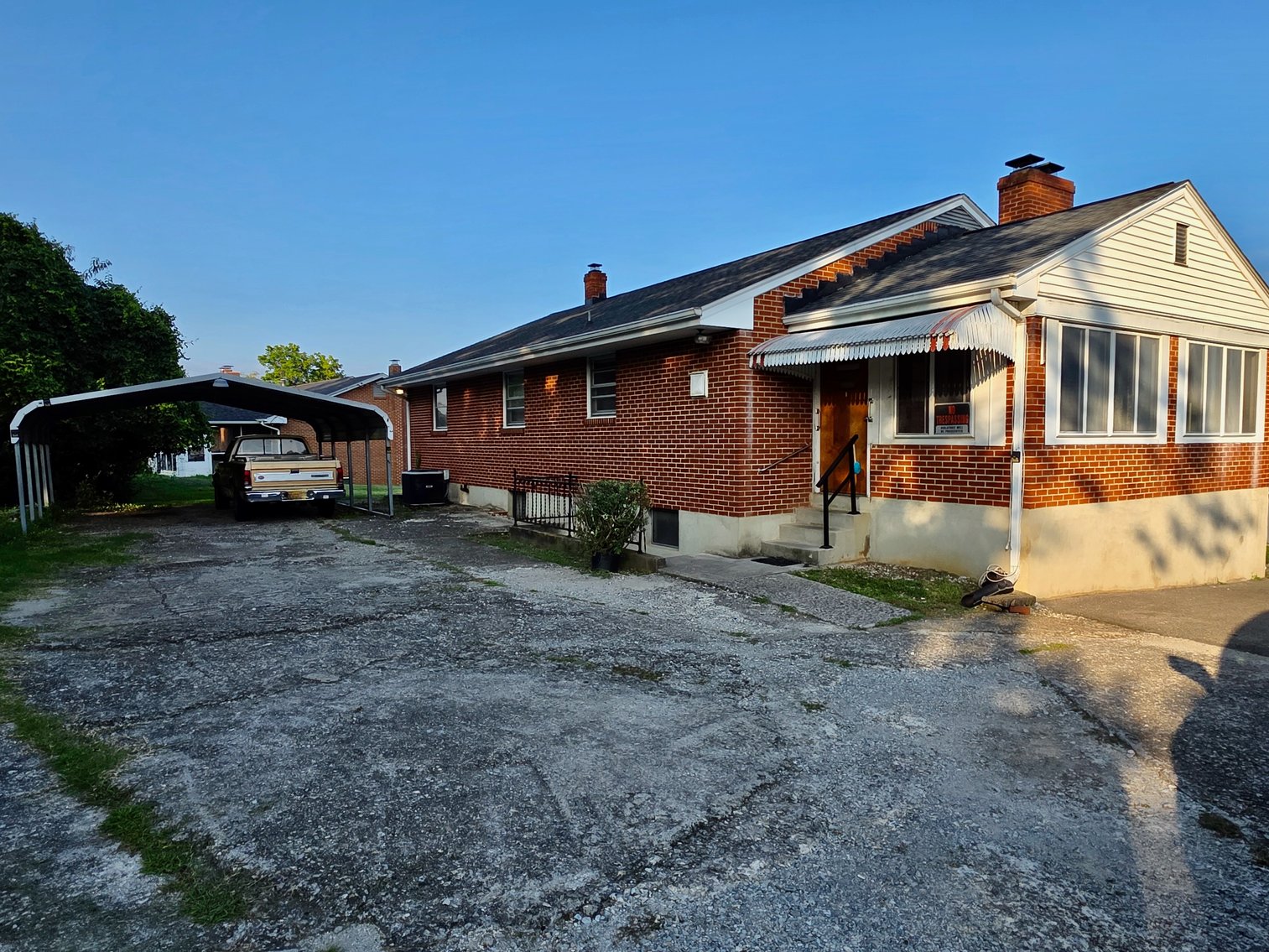 Image for 2 BR/2 BA Brick Home w/Full Basement on 1 +/- Acre Lot in the Cloverdale Area of Roanoke, VA--ONLINE ONLY BIDDING!!