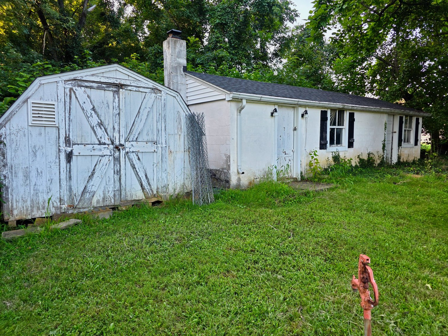 Image for 2 BR/2 BA Brick Home w/Full Basement on 1 +/- Acre Lot in the Cloverdale Area of Roanoke, VA--ONLINE ONLY BIDDING!!