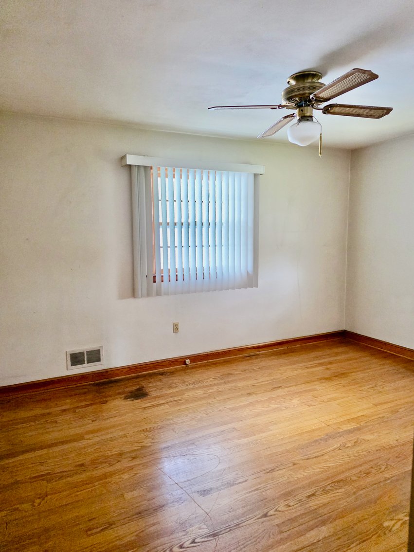 Image for 2 BR/2 BA Brick Home w/Full Basement on 1 +/- Acre Lot in the Cloverdale Area of Roanoke, VA--ONLINE ONLY BIDDING!!