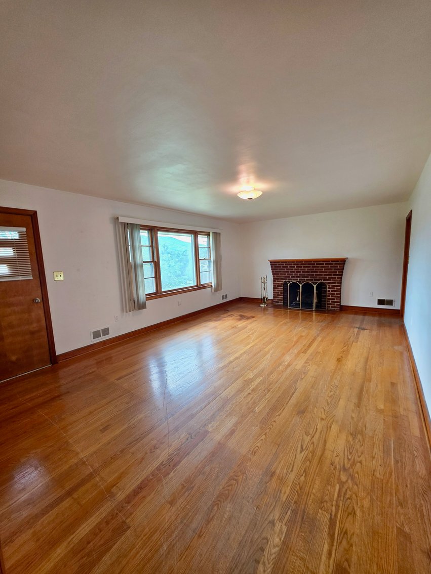 Image for 2 BR/2 BA Brick Home w/Full Basement on 1 +/- Acre Lot in the Cloverdale Area of Roanoke, VA--ONLINE ONLY BIDDING!!