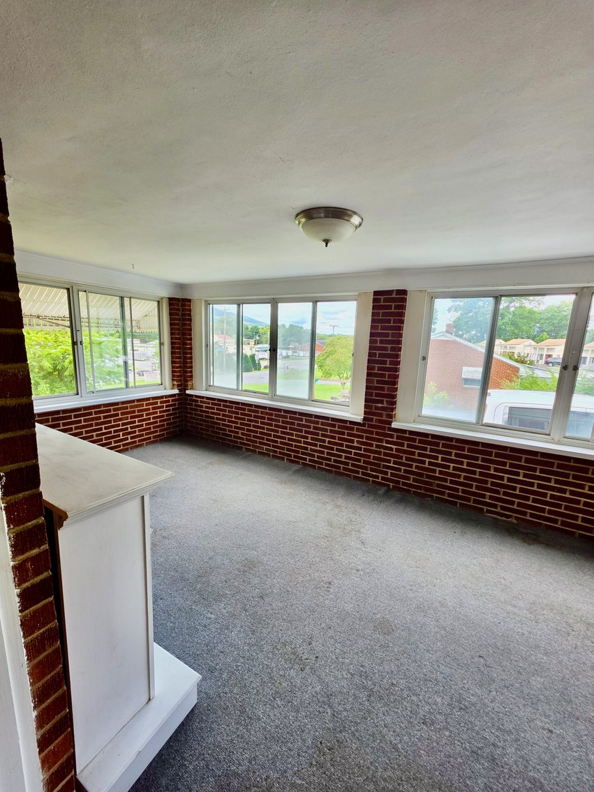 Image for 2 BR/2 BA Brick Home w/Full Basement on 1 +/- Acre Lot in the Cloverdale Area of Roanoke, VA--ONLINE ONLY BIDDING!!