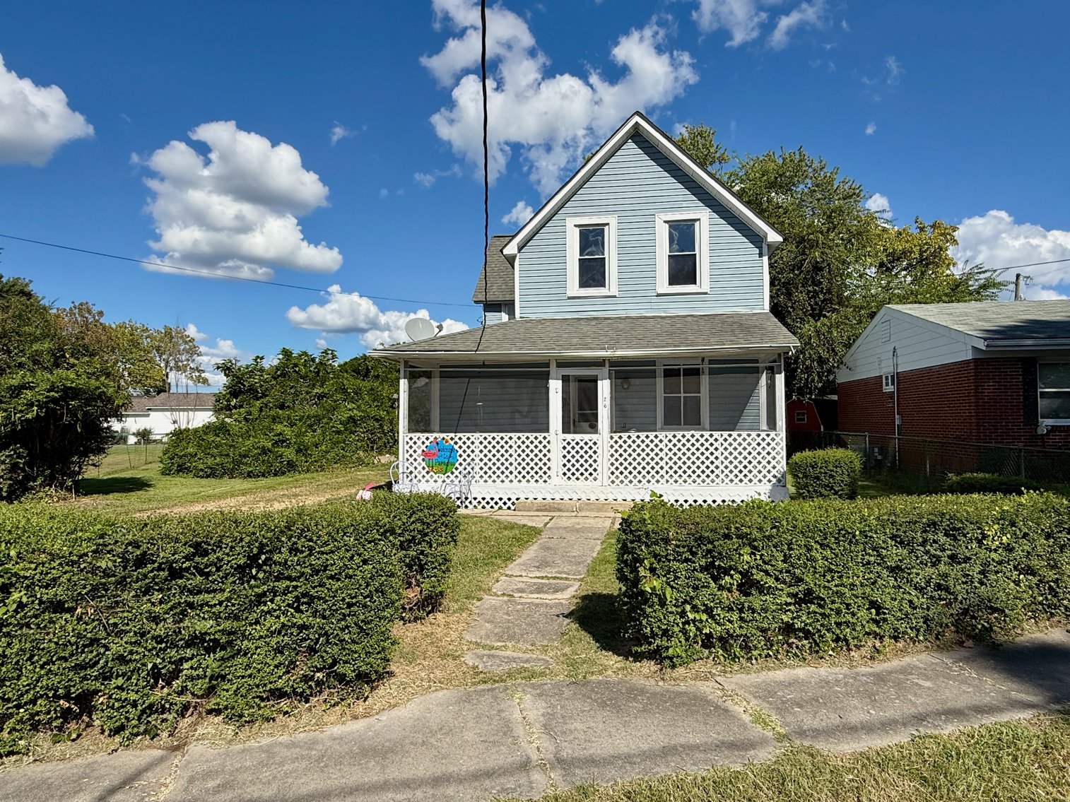 Image for 4 BR/2 BA Home Nestled Between Monroe Bay & The Potomac River in Downtown Colonial Beach, VA--SELLING to the HIGHEST BIDDER via ONLINE ONLY BIDDING!!