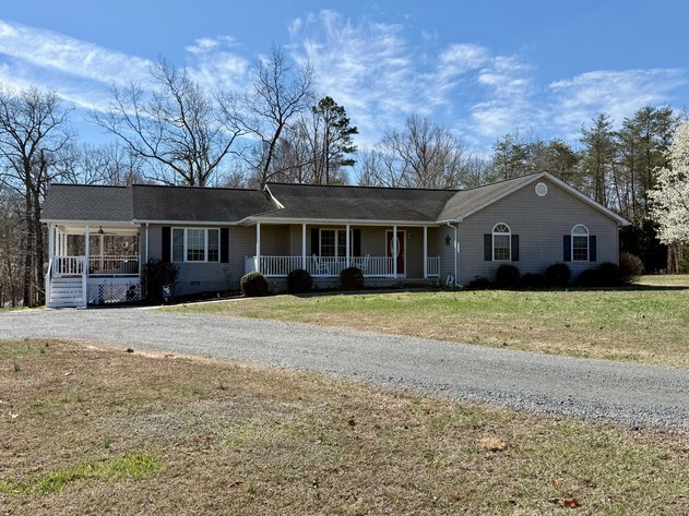 3 BR/2 BA Single Level Home on 2.9 +/- Acres in Orange County, VA