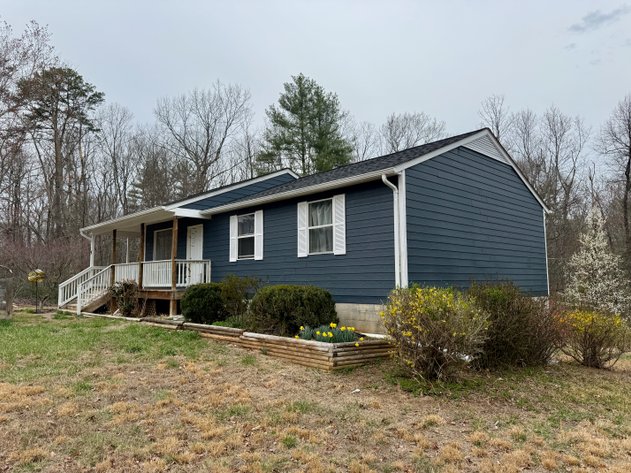 4 BR/2 BA Home w/Basement on 3.1 +/- Acres in Madison County, VA--ONLINE ONLY BIDDING!!