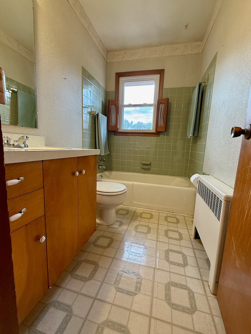 Image for 3 BR/2 BA Brick Home w/Basement Fronting Pond & Views of Mattox Creek in Colonial Beach, VA--SELLING to the HIGHEST BIDDER!!