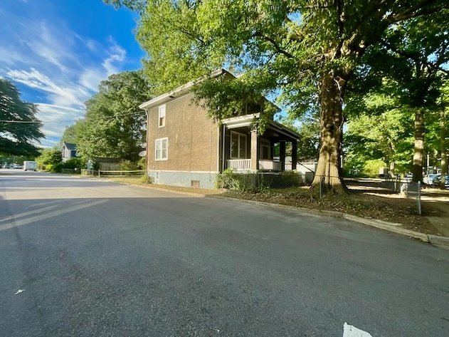 Image for 4 BR/1.5 BA Home on .25 +/- Acre Corner Lot in the City of Richmond, VA--ONLINE ONLY BIDDING!!