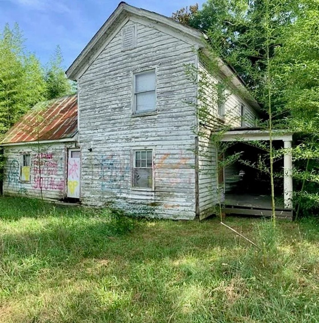 Image for 4 BR Restoration Project Home on 1.29 +/- Acres in Gloucester County, VA--ONLINE ONLY BIDDING!!