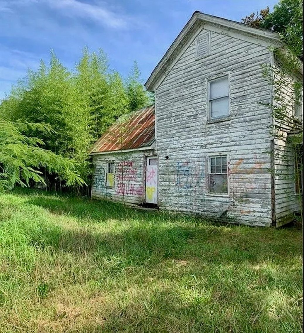 Image for 4 BR Restoration Project Home on 1.29 +/- Acres in Gloucester County, VA--ONLINE ONLY BIDDING!!