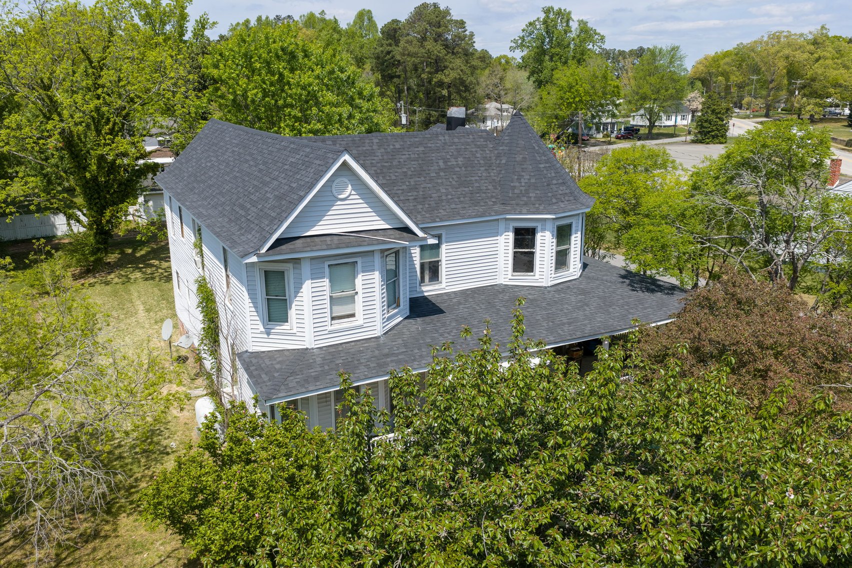 Image for 6 BR/2.5 BA Victorian Style Home on .44 +/- Acre Lot in the Town of Victoria, VA--SELLING to the HIGHEST BIDDER via ONLINE ONLY BIDDING!!