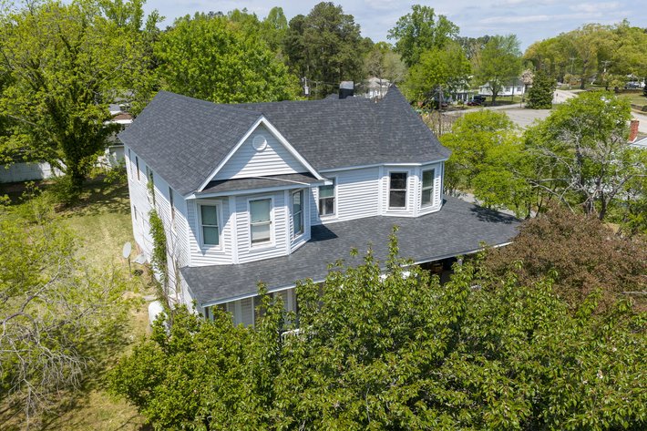 Image for 6 BR/2.5 BA Victorian Style Home on .44 +/- Acre Lot in the Town of Victoria, VA--SELLING to the HIGHEST BIDDER via ONLINE ONLY BIDDING!!