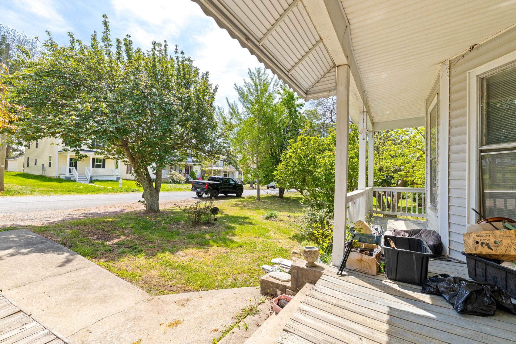Image for 6 BR/2.5 BA Victorian Style Home on .44 +/- Acre Lot in the Town of Victoria, VA--SELLING to the HIGHEST BIDDER via ONLINE ONLY BIDDING!!