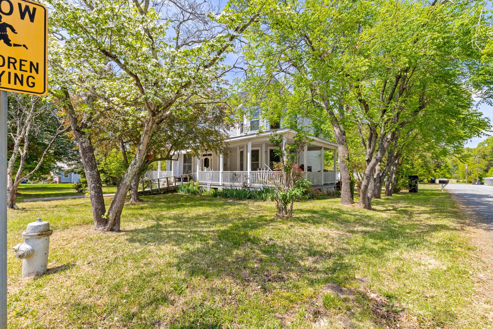 Image for 6 BR/2.5 BA Victorian Style Home on .44 +/- Acre Lot in the Town of Victoria, VA--SELLING to the HIGHEST BIDDER via ONLINE ONLY BIDDING!!