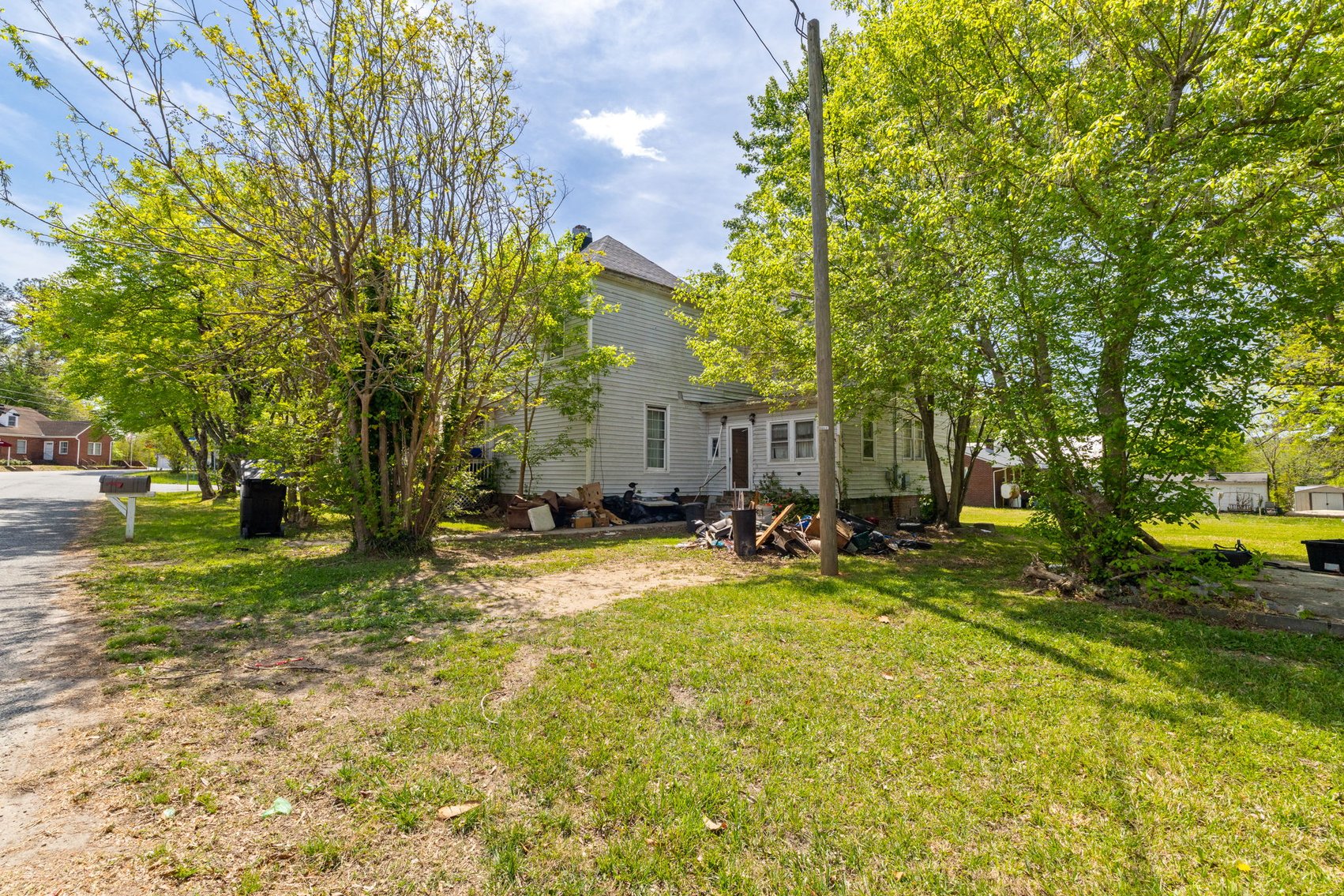 Image for 6 BR/2.5 BA Victorian Style Home on .44 +/- Acre Lot in the Town of Victoria, VA--SELLING to the HIGHEST BIDDER via ONLINE ONLY BIDDING!!