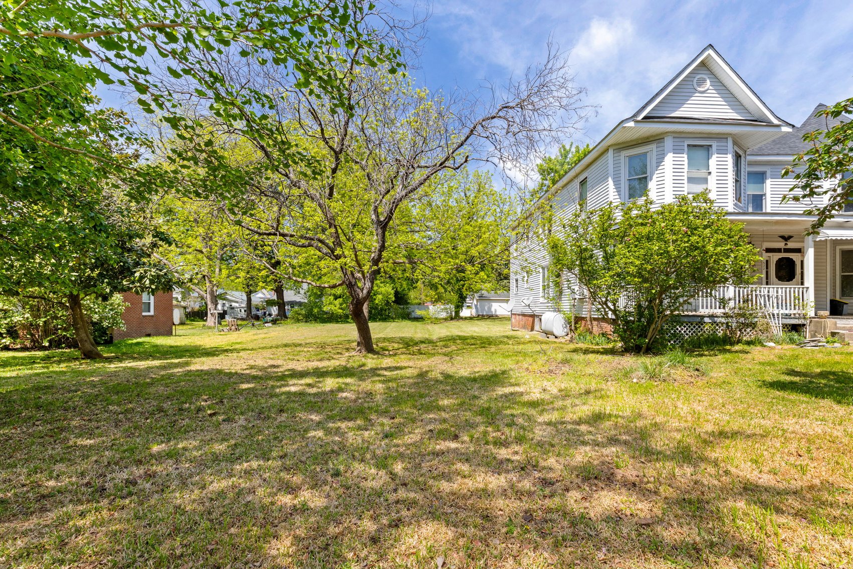 Image for 6 BR/2.5 BA Victorian Style Home on .44 +/- Acre Lot in the Town of Victoria, VA--SELLING to the HIGHEST BIDDER via ONLINE ONLY BIDDING!!