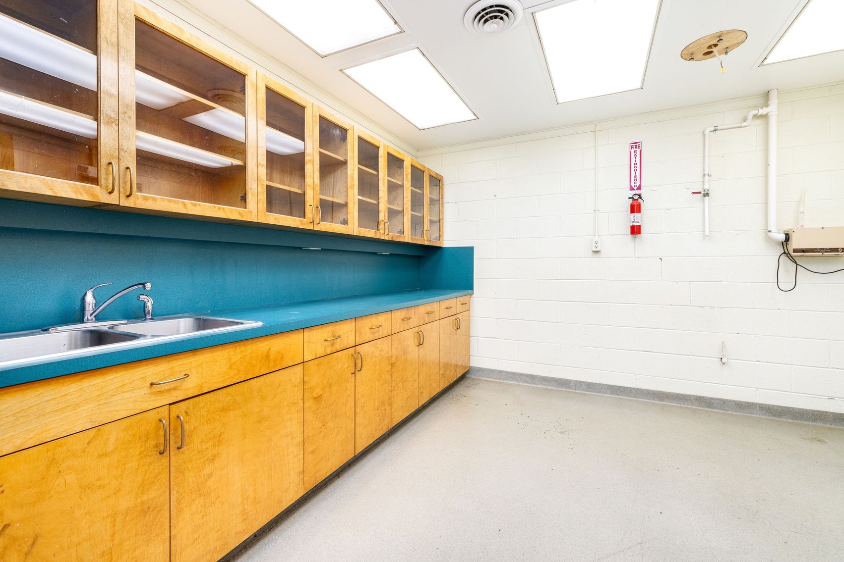 Image for 4,125 +/ sf. Commercial Building w/240' +/- of Road Frontage on 1.25 +/- Acres in Lunenburg County, VA--ONLINE ONLY BIDDING!!